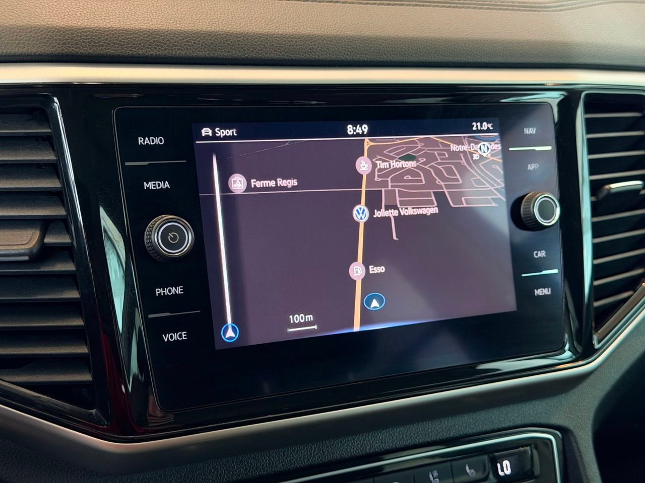 Volkswagen Atlas 2021 Gris Notre-Dame-des-Prairies - photo #31