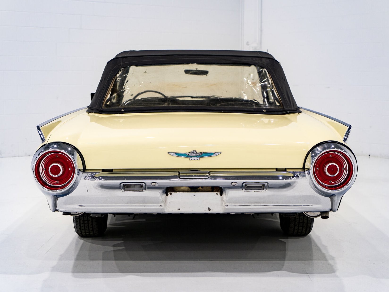 Ford Thunderbird Beautifully Presented From Older Restoration with original bill of sale 1962 Jaune Montréal - photo #52