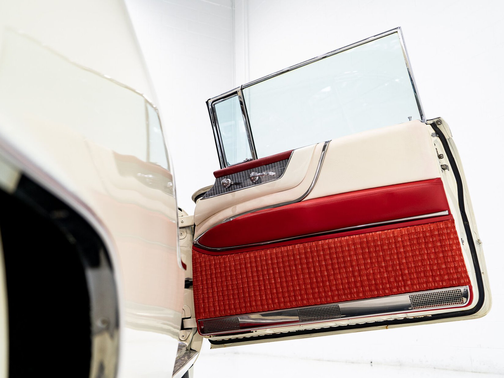 Cadillac Eldorado Seville With Factory A/C | PRIX EN USD 1956 Blanc Montréal - photo #60
