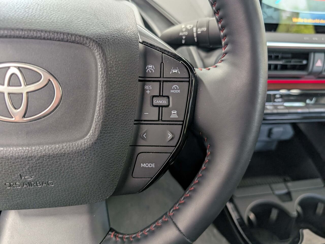2025 Toyota Prius Prime JTDACACU7S3041114 Cutting Edge Silver Sherbrooke - photo #11
