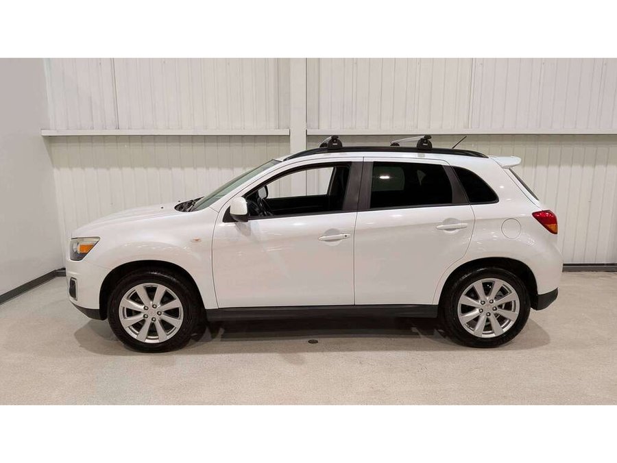 2015 Mitsubishi RVR White