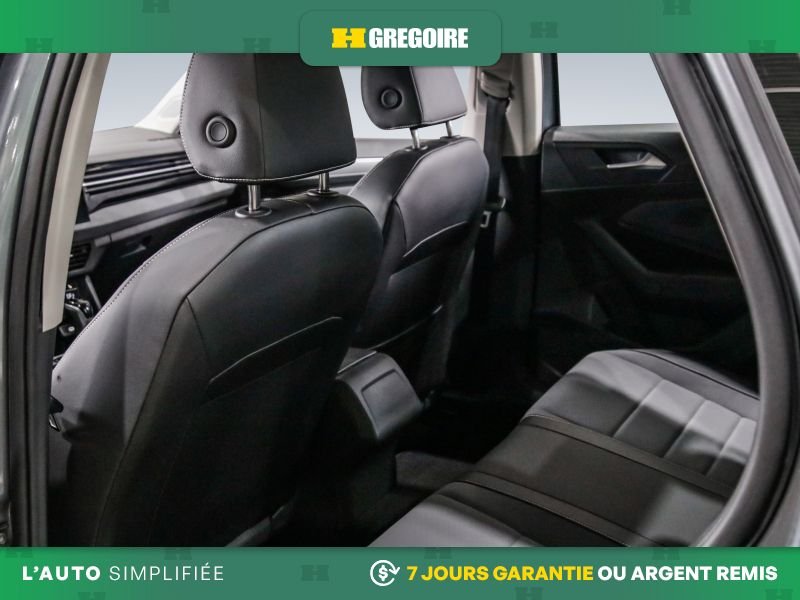Volkswagen Jetta 2025 Gris Laval - photo #24