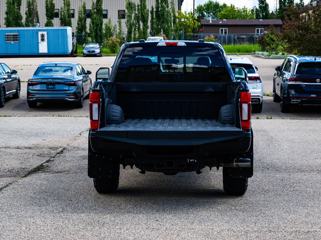 2022 Ford Super Duty F-350 SRW Platinum 4WD Crew Cab 6.75' Box Black Sherwood Park - photo #14