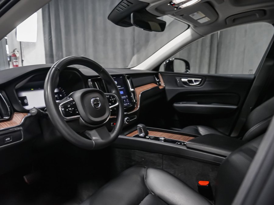 2023 Volvo XC60 B6 PLUS DARK Blue