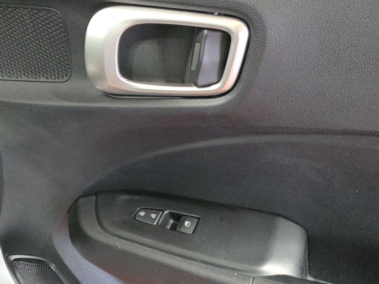 Hyundai Venue Preferred IVT, volant chauffant, commande audio au volant, Apple Carplay 2021 Argent Val-David - photo #15