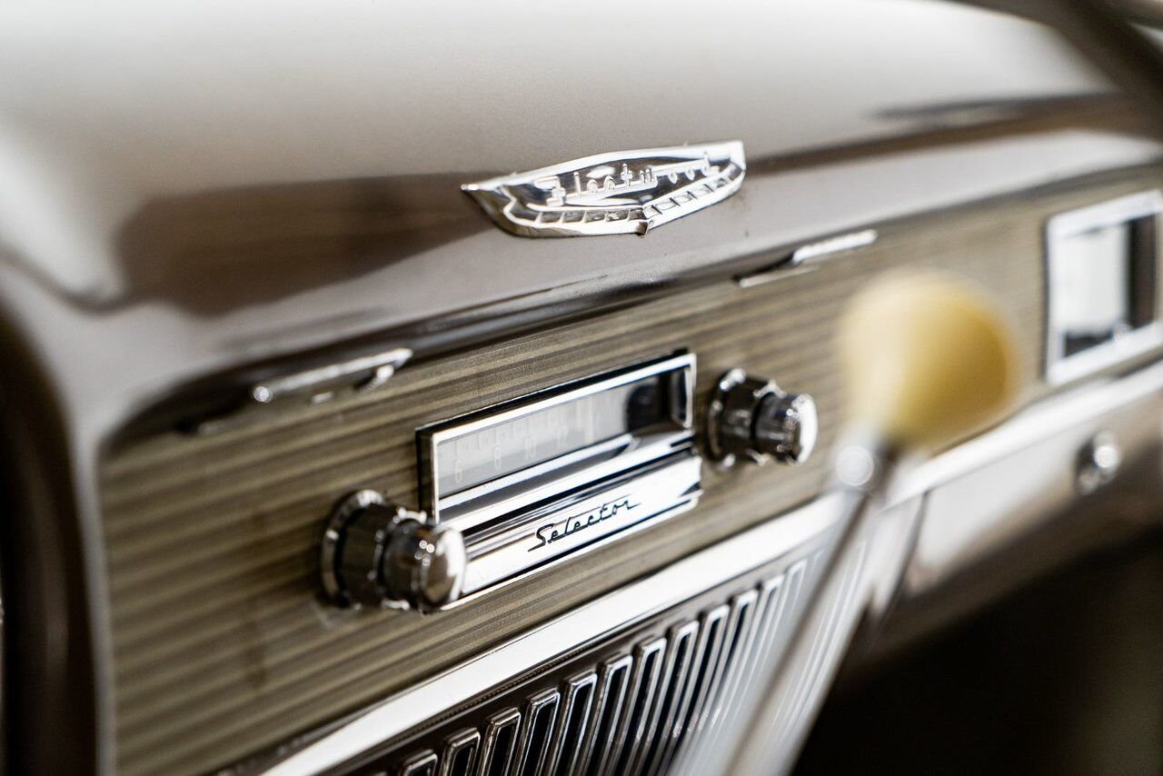 Cadillac Fleetwood Unrestored factory black paint **PRICE IN USD** 1951 Noir Montréal - photo #62