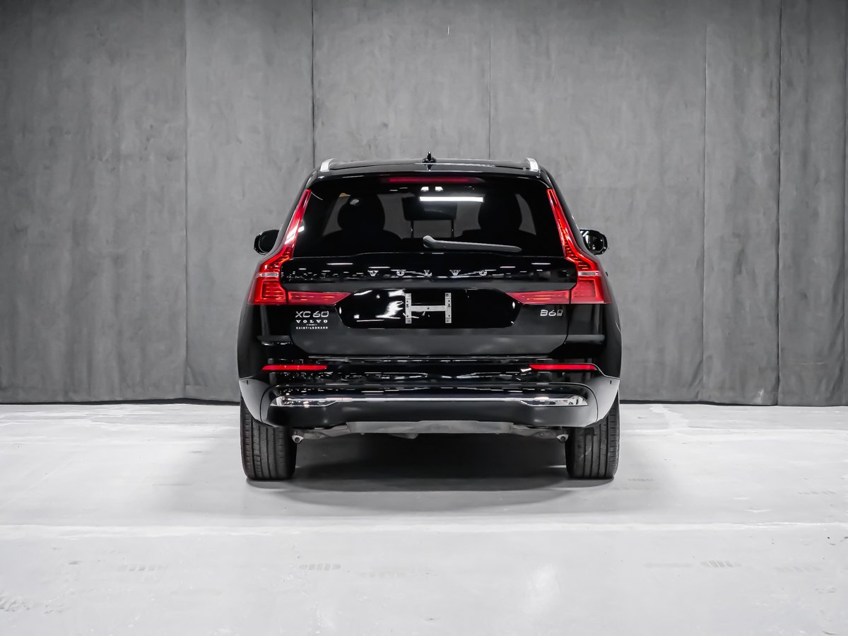2023 Volvo XC60 ULTIMATE BRIGHT THEME Black Montreal - photo #4