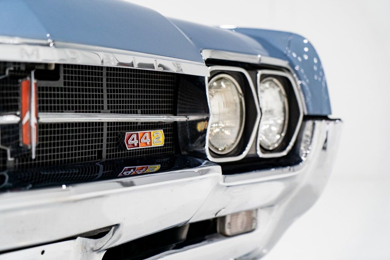 1966 Oldsmobile 442 PRIX EN USD | Matching# 400cu.in. 4-Speed Blue Montreal - photo #1