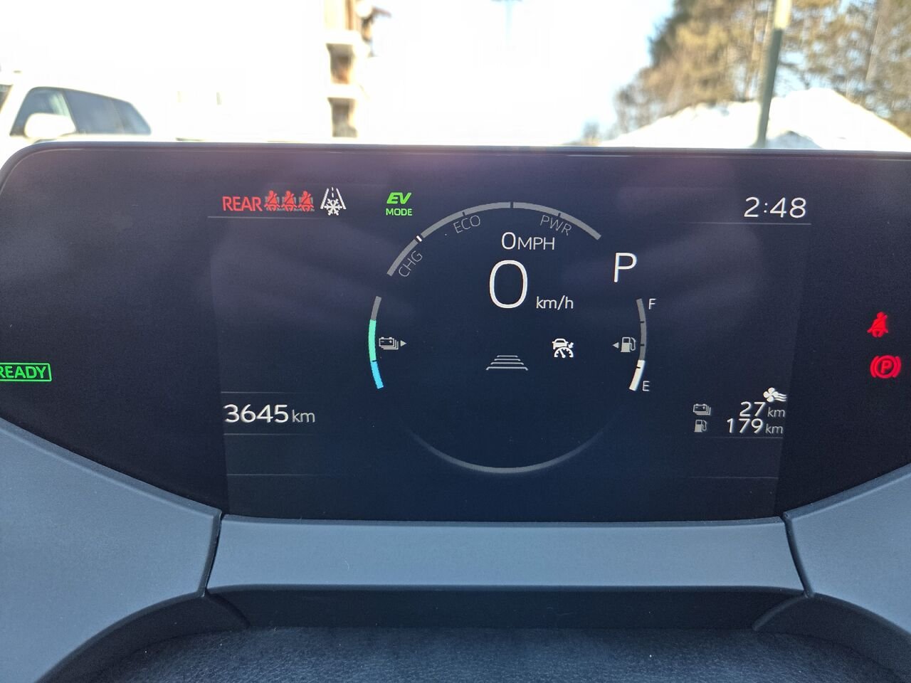 2025 Toyota PRIUS HYBRIDE BRANCHABLE White Mont-Laurier - photo #16