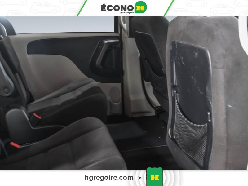 2017 Dodge GR Caravan Grey Laval - photo #21