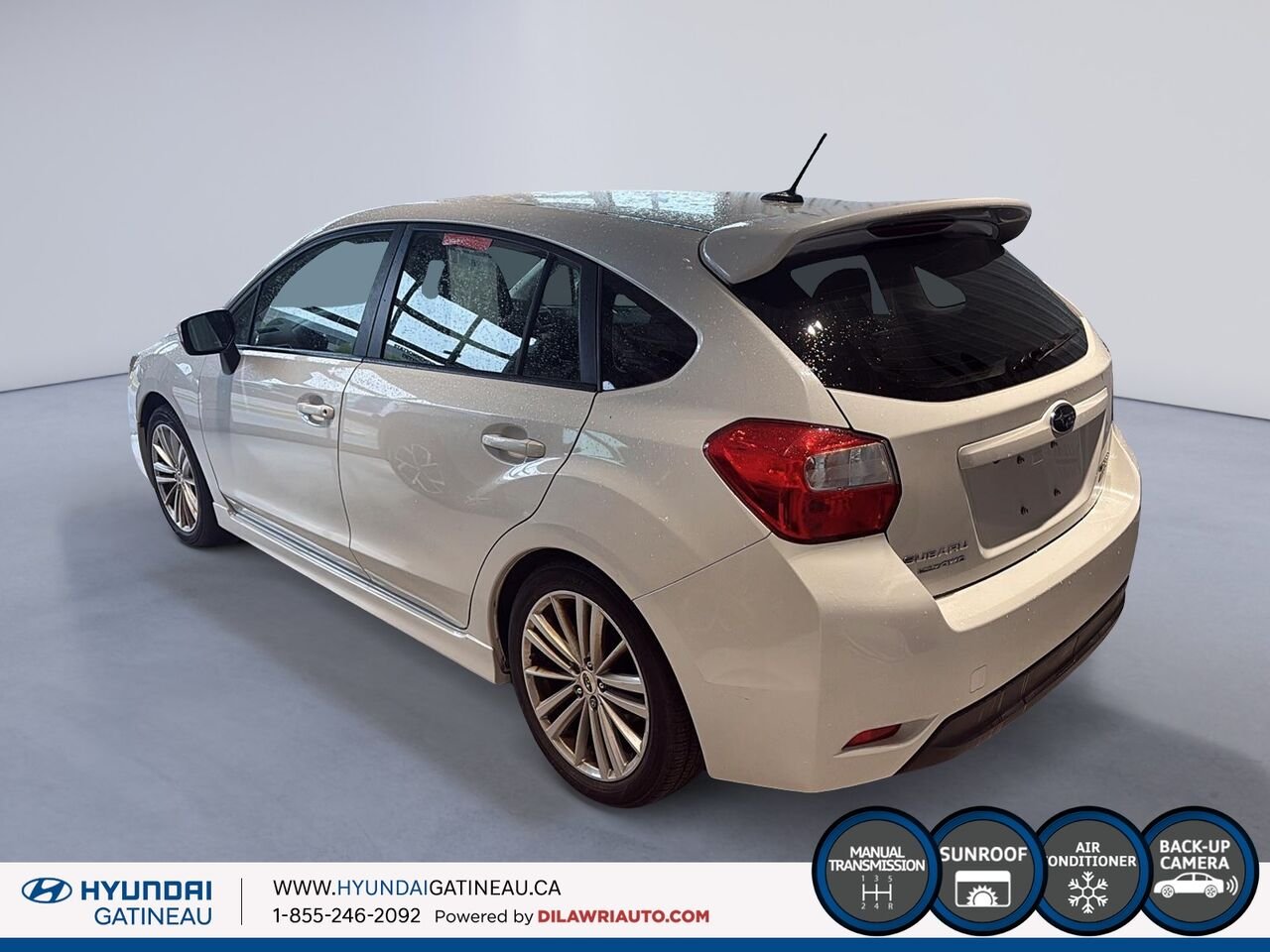 Subaru Impreza Voiture à hayon, 5 portes, boîte manuelle *** bas millage , AWD *** 2015 Blanc Ottawa & Gatineau - photo #4