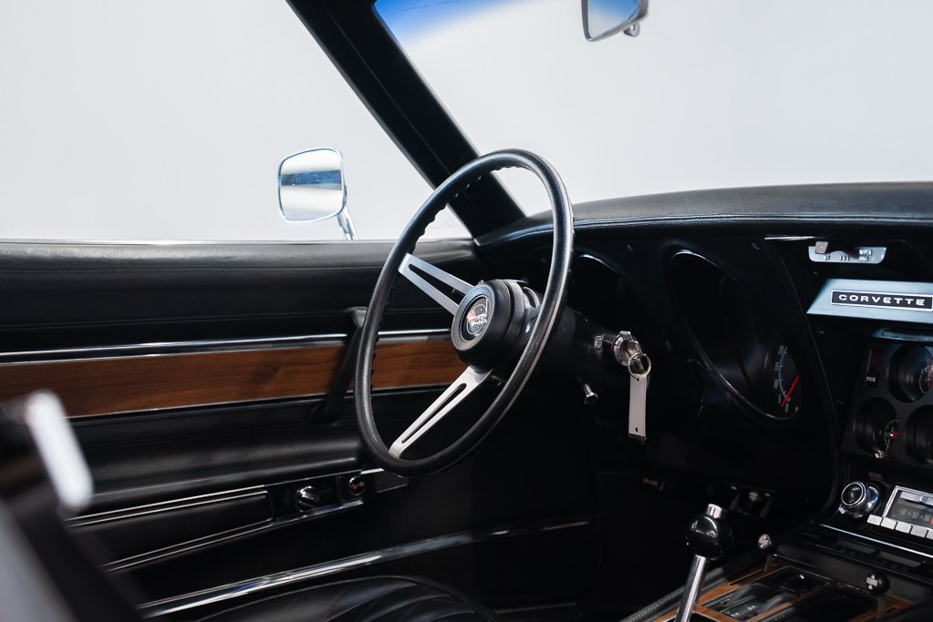 1970 Chevrolet Corvette Blue Montreal - photo #34
