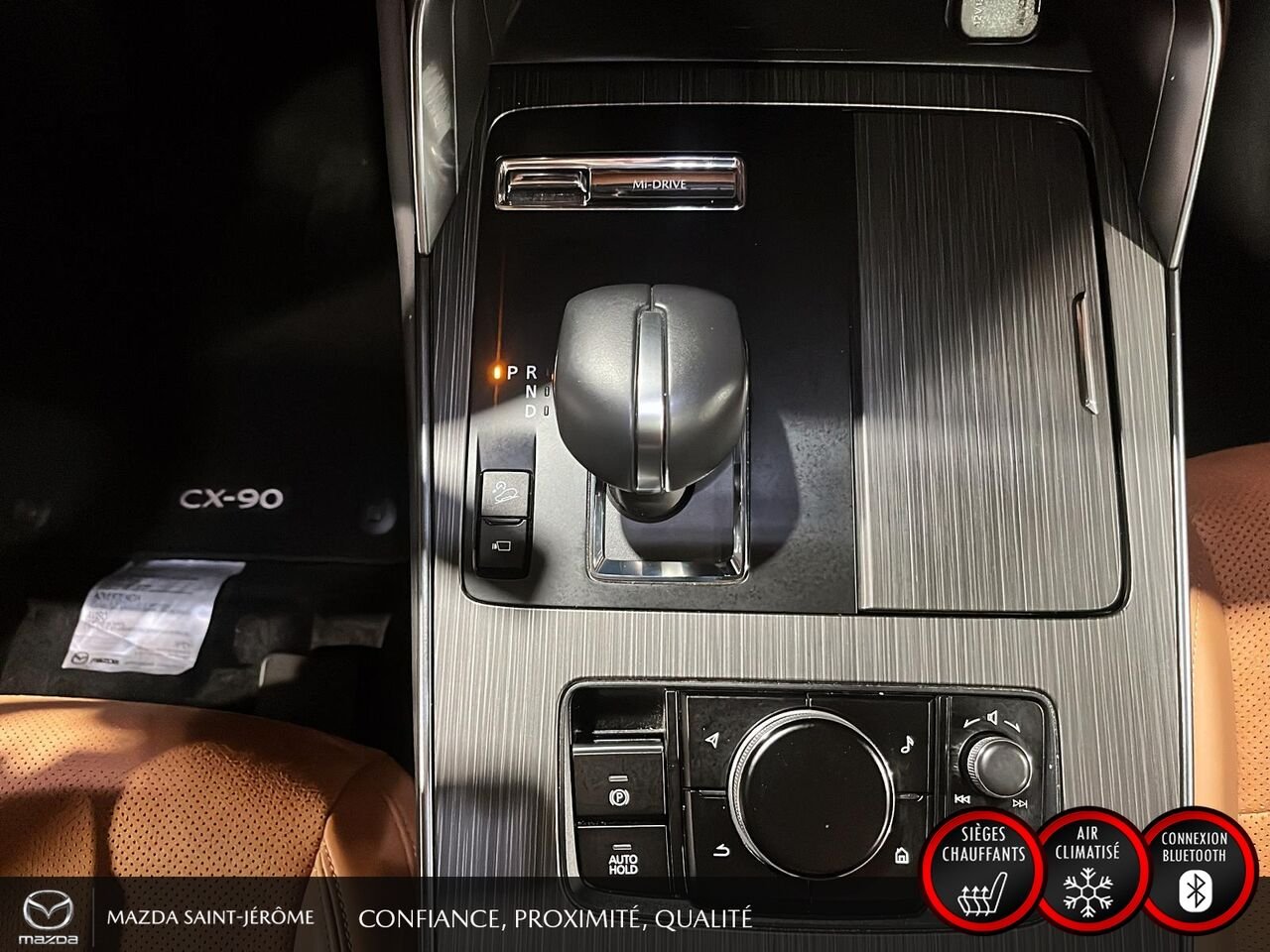 2024 Mazda CX-90 hybride léger Signature | TOIT PANORAMIQUE | AWD | CUIR NAPPA | SIEGES CAPITAINES Grey Saint-Jérôme - photo #19
