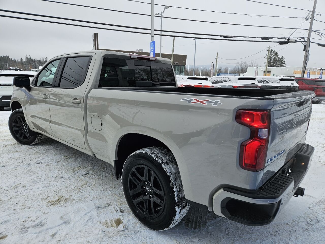 Chevrolet Silverado 1500 RST cabine multiplace 4RM 157 po 2026 Sables blancs Thetford Mines - photo #4