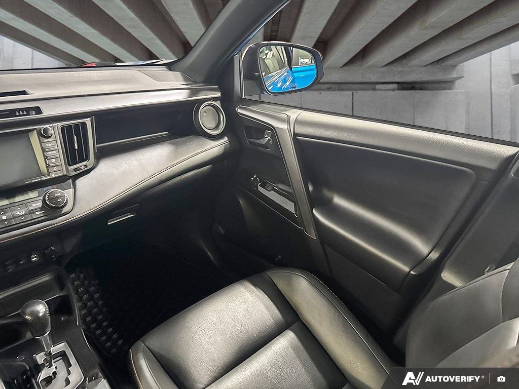 2018 Toyota RAV4 2602013B | Hybrid SE 08X7 ELECTRIC STO Edmonton - photo #24