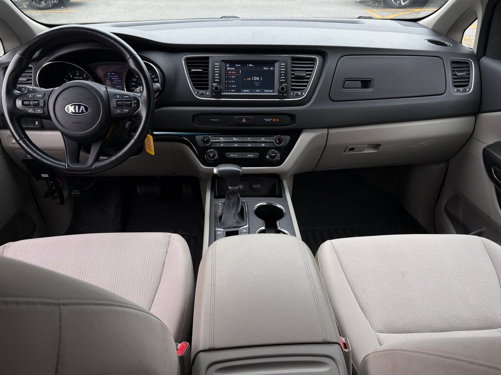 2020 Kia Sedona Grey Gatineau - photo #15