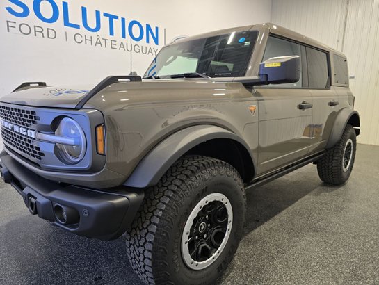 Ford Bronco 2026 Gris marais