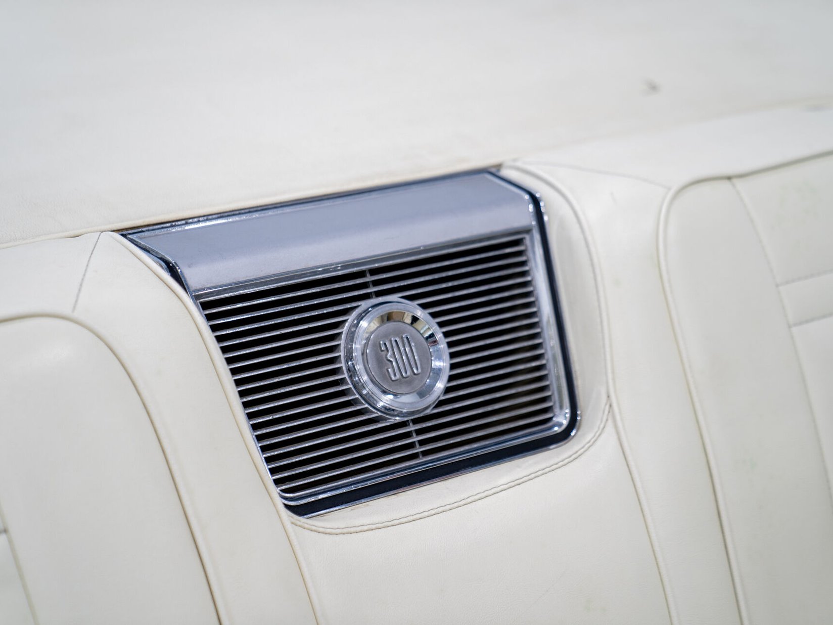 Chrysler 300 1969 Bleu Montréal - photo #47