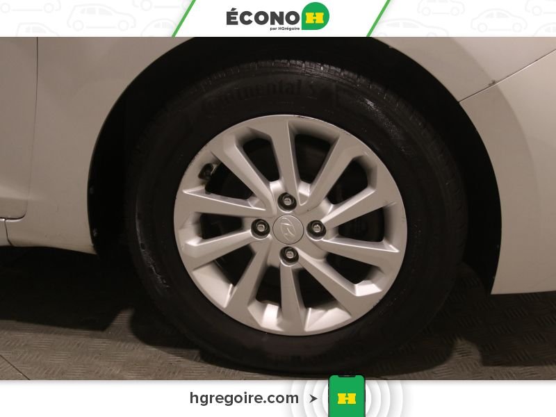 2019 Hyundai Accent Silver Blainville - photo #25