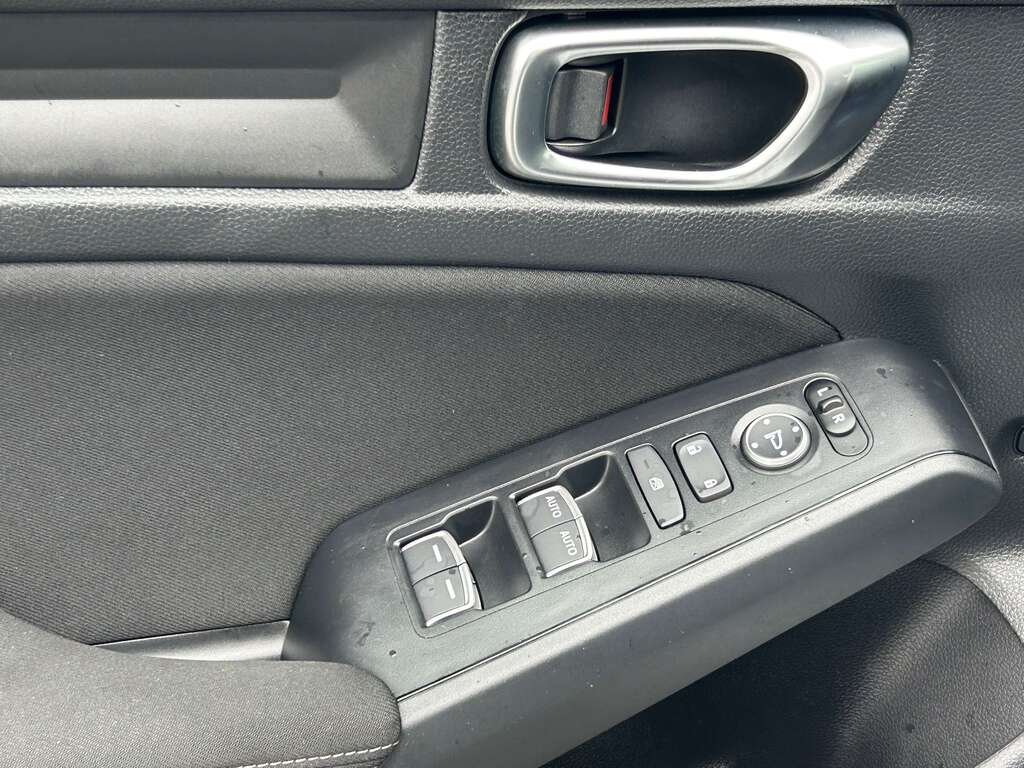 2025 Honda Civic LX Grey Gatineau - photo #9