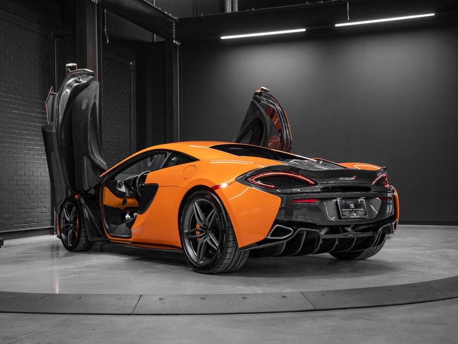 2018 McLaren 570S 2018 Orange