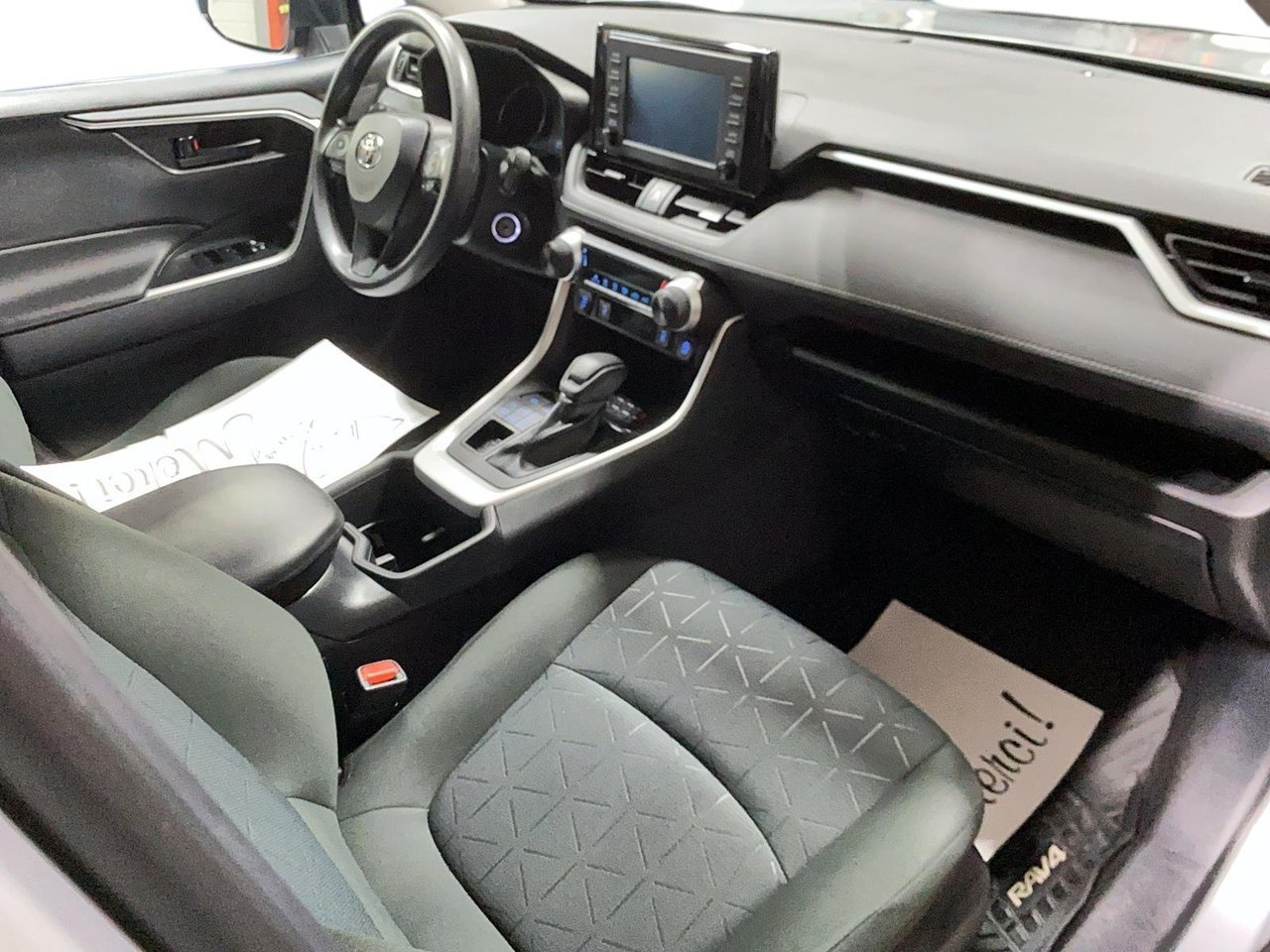 2022 Toyota RAV4 VIN 2T3B1RFV2NW261100 Grey Chicoutimi - photo #21
