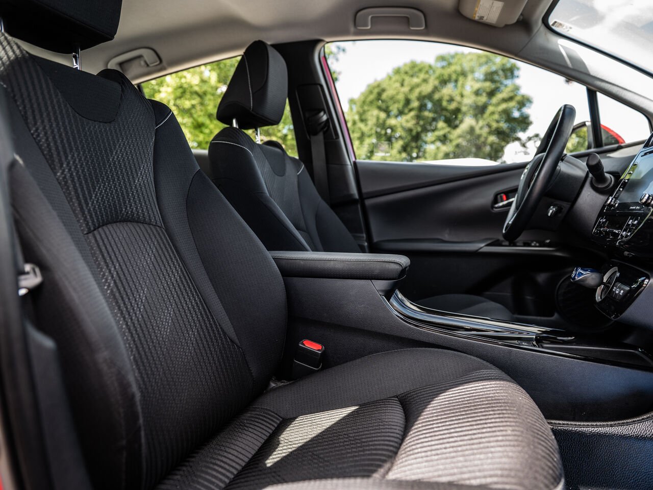 Toyota Prius Prime 2021 Rouge Sainte-Julienne - photo #27