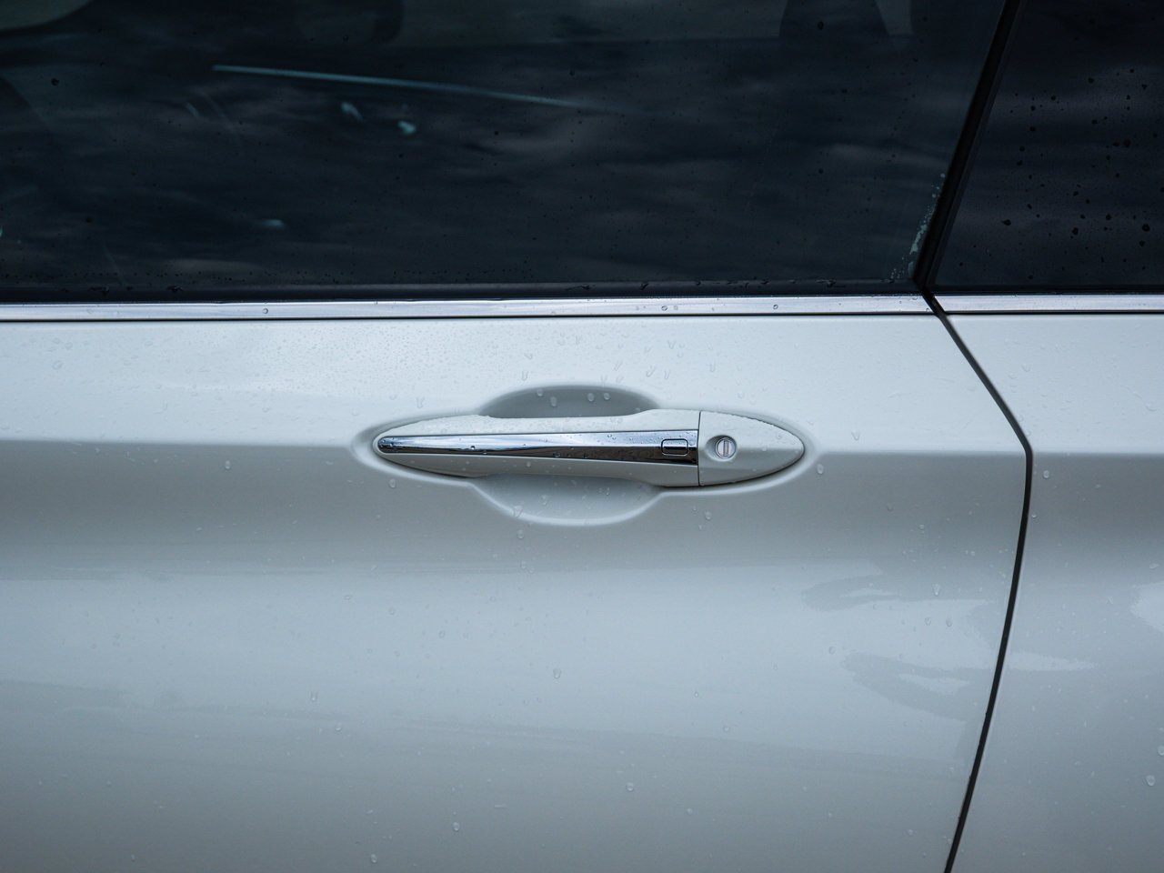 2017 INFINITI Q60 2dr Cpe 3.0t White Sherwood Park - photo #7