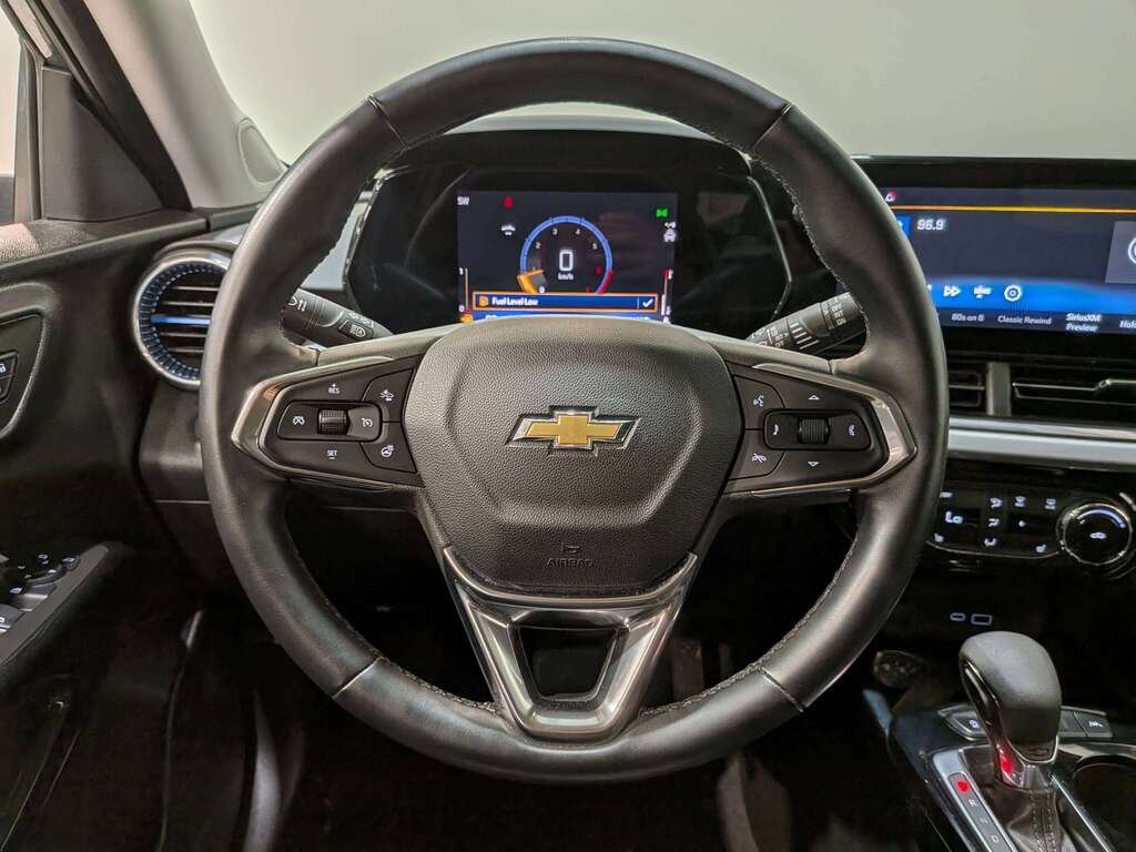 2025 Chevrolet Trax FWD 4dr LT Grey Val-David - photo #13