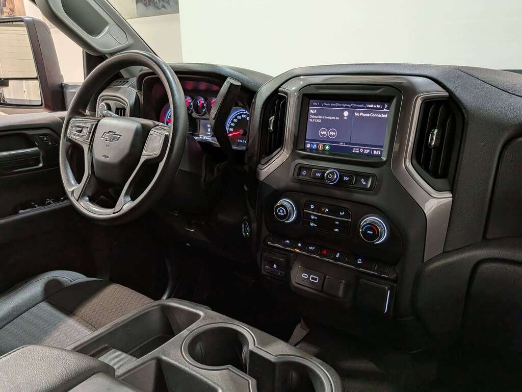 2023 Chevrolet Silverado 1500 4WD Crew Cab 157" Custom Trail Boss Red Val-David - photo #18