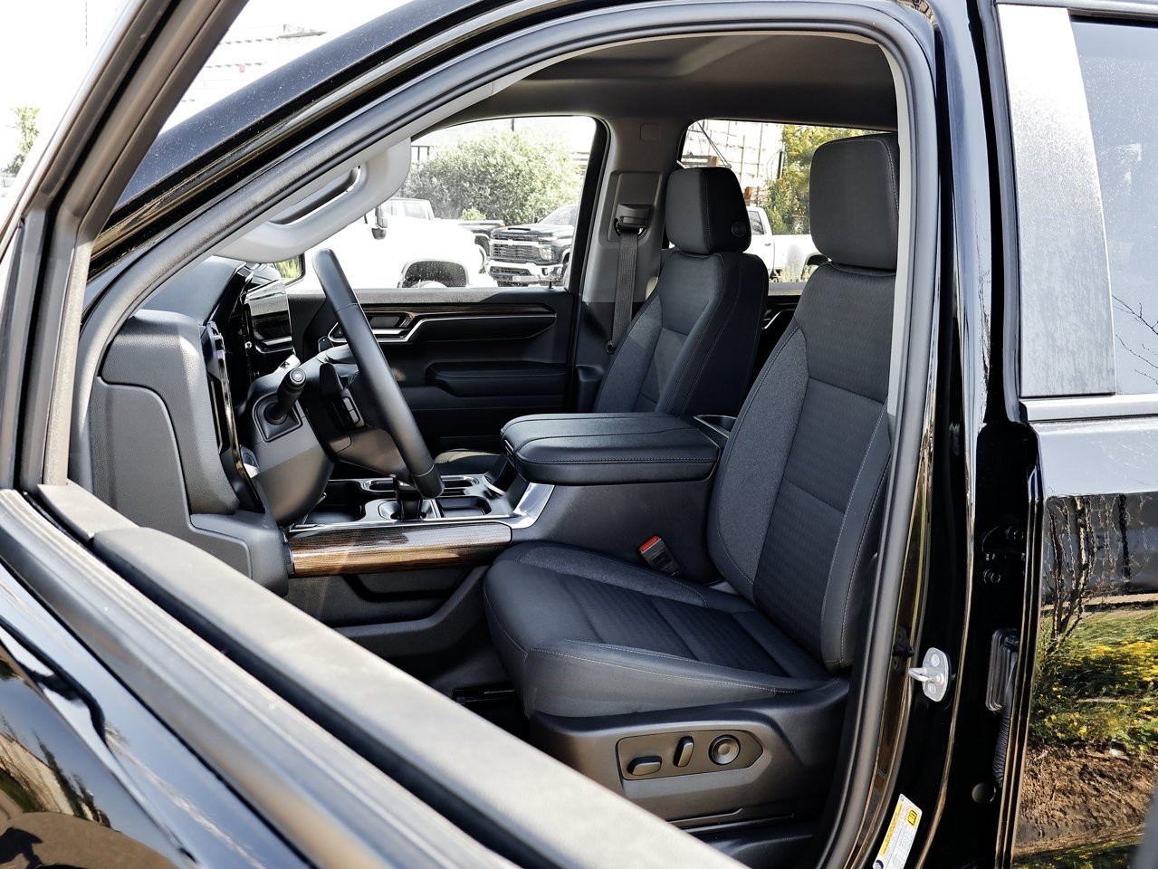 2023 Chevrolet Silverado 1500 4WD Crew Cab 147 RST Black Sherwood Park - photo #15