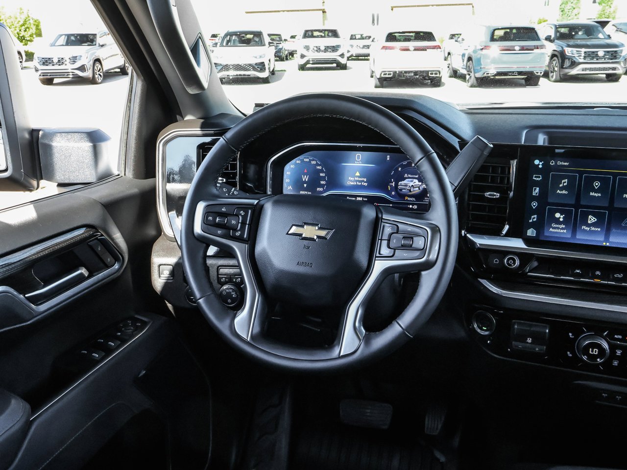2025 Chevrolet Silverado 1500 4WD Crew Cab 147 LT White Sherwood Park - photo #17
