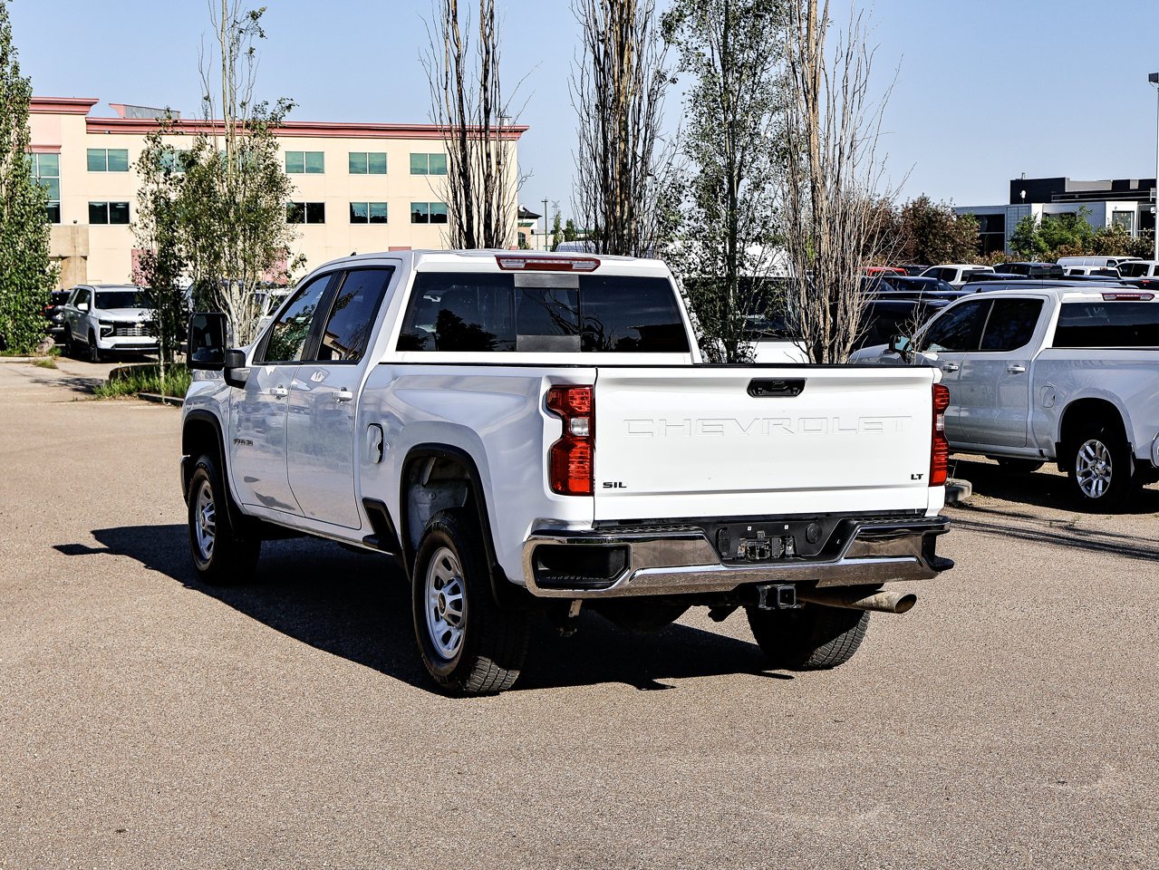 2024 Chevrolet Silverado 3500HD 4WD Crew Cab 159 LT White Sherwood Park - photo #10