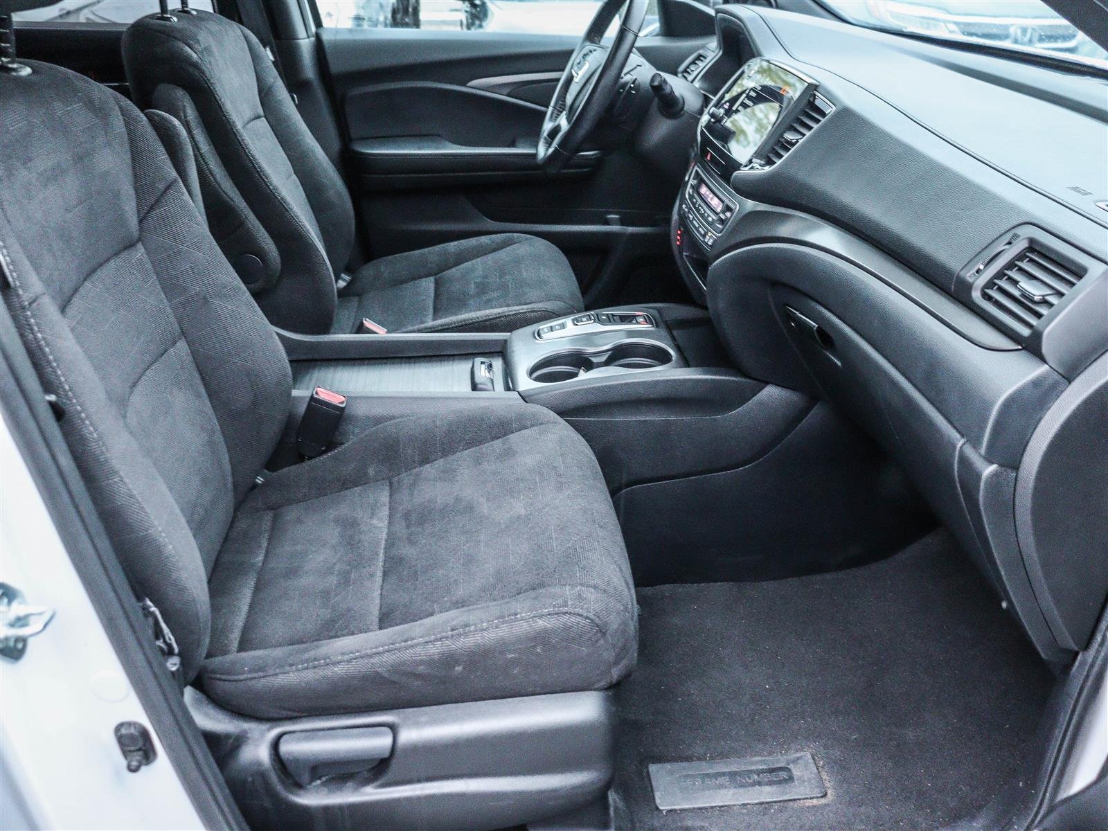 Honda Pilot Sport 2022 White Ottawa & Gatineau - photo #15