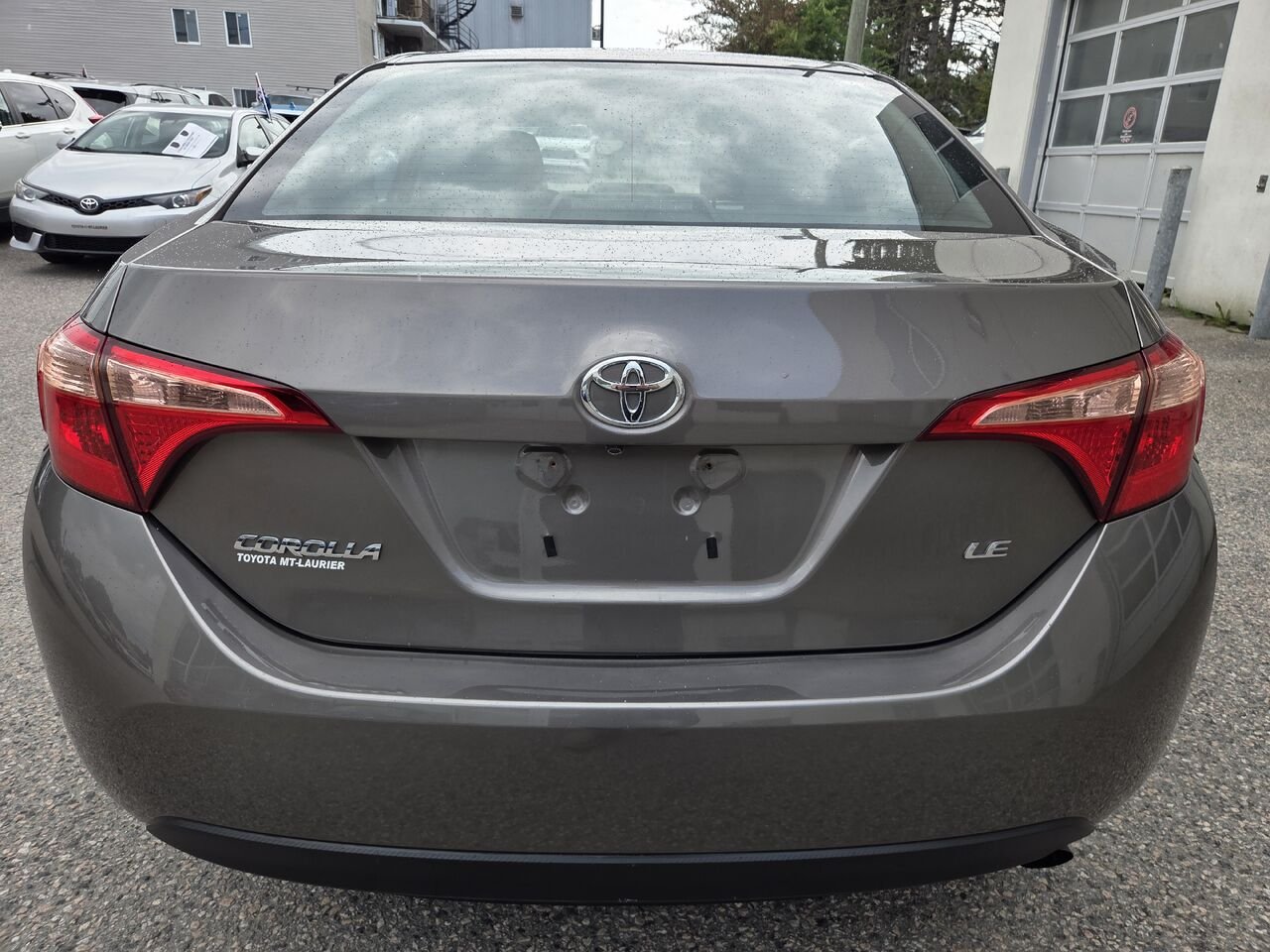 Toyota COROLLA 2017 Gris Mont-Laurier - photo #9