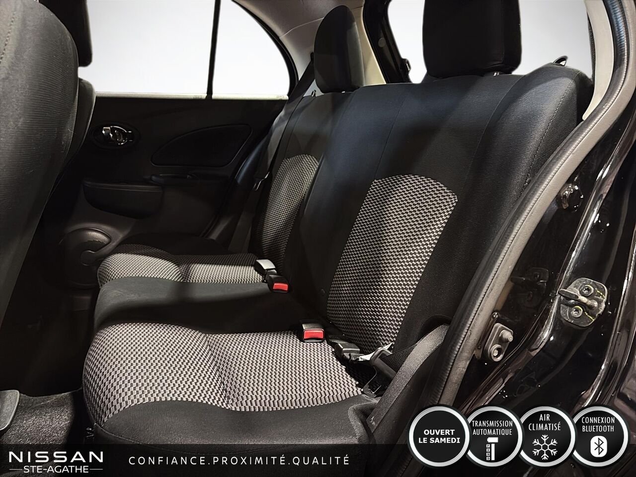 2017 Nissan Micra SV | AUTOMATIQUE | CLIMATISATION | JAMAIS ACCIDENTÉ Black Saint-Jérôme - photo #8