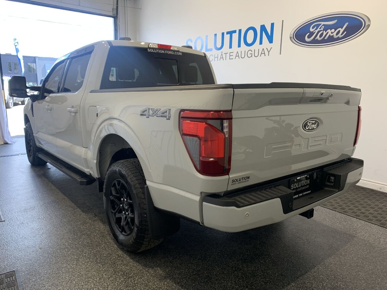 2024 Ford F-150 Grey Châteauguay - photo #8