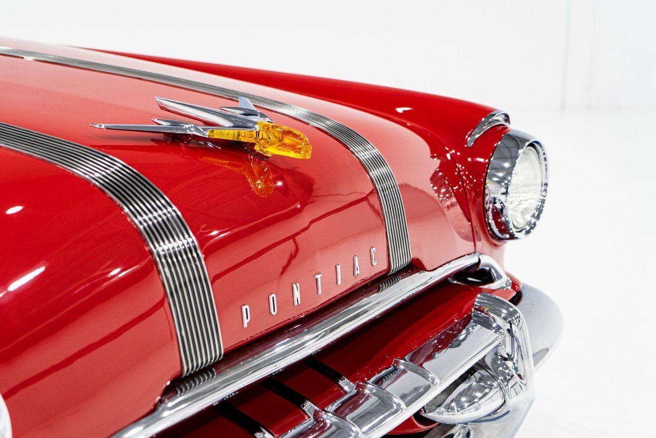 Pontiac Starchief **PRIX EN USD** Beautifully presented from former restoration 1955 Blanc Montréal - photo #34