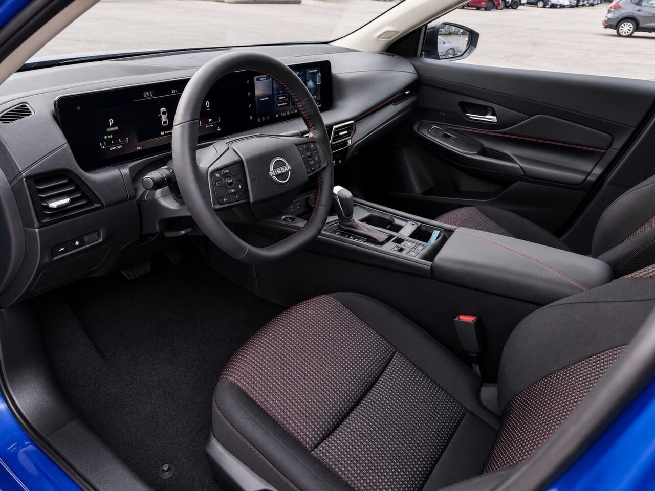 2026 NISSAN Sentra SENTRA SR Bluestone Pearl/Super Black Châteauguay - photo #12