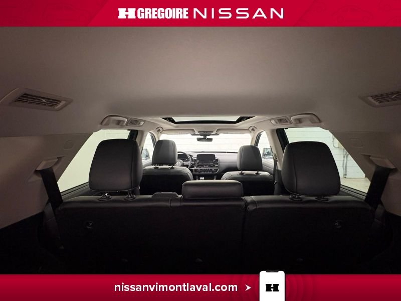 Nissan Pathfinder 2023 Vert Laval - photo #17