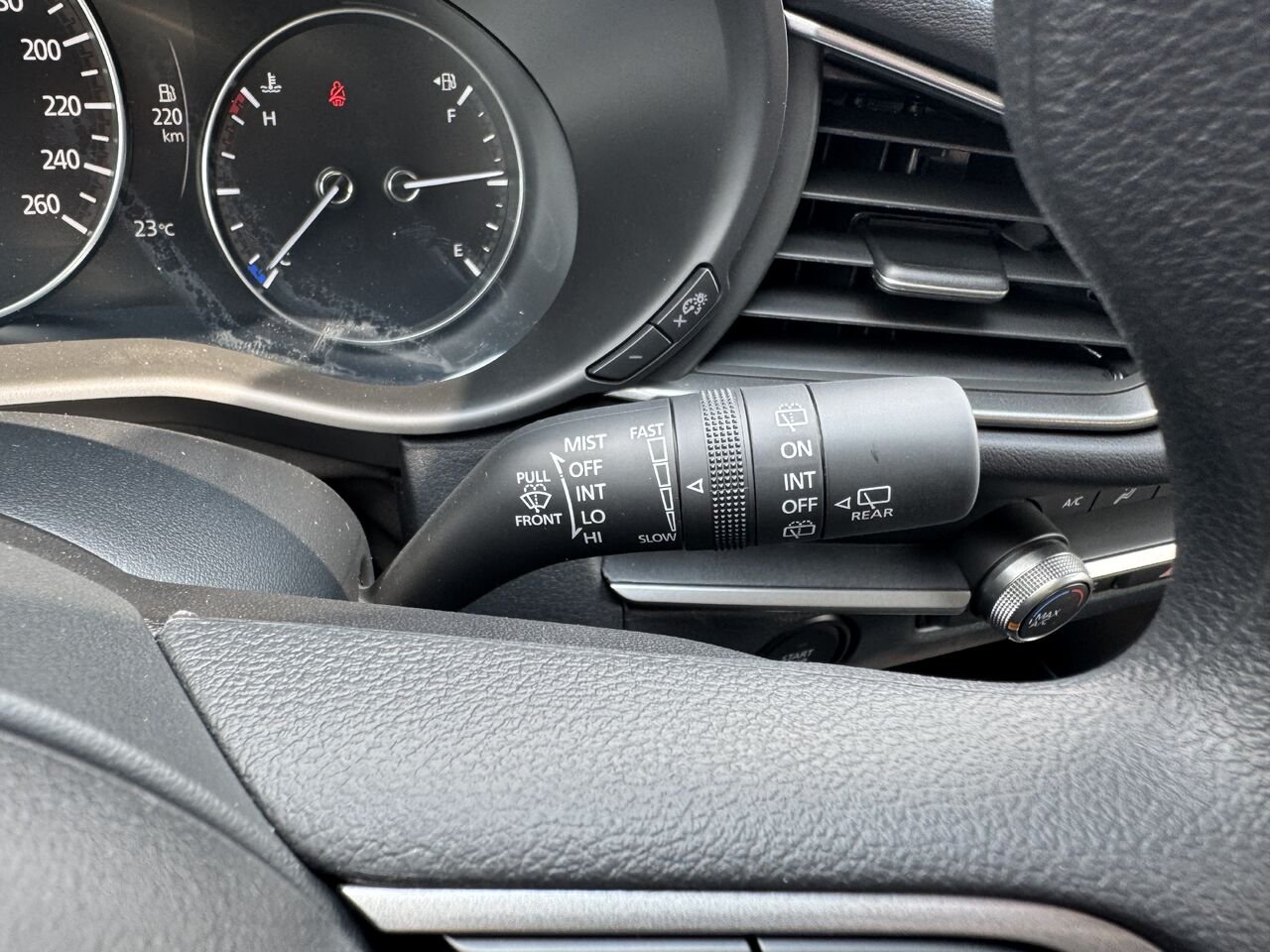 2026 Mazda CX-30 GX TI Machine Grey Metallic Saint-Jérôme - photo #16