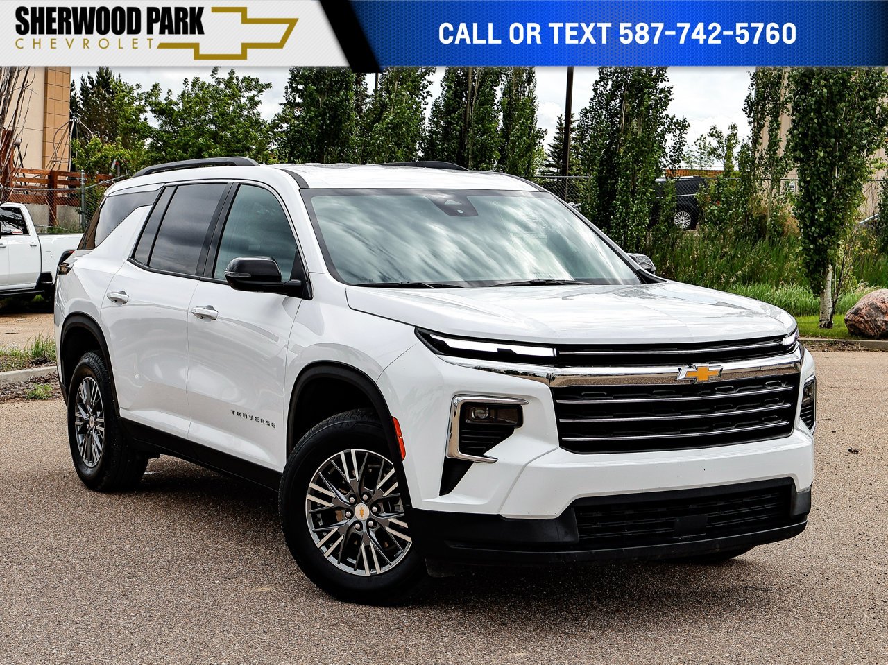 2026 Chevrolet Traverse AWD 4dr LT White Sherwood Park - photo #0