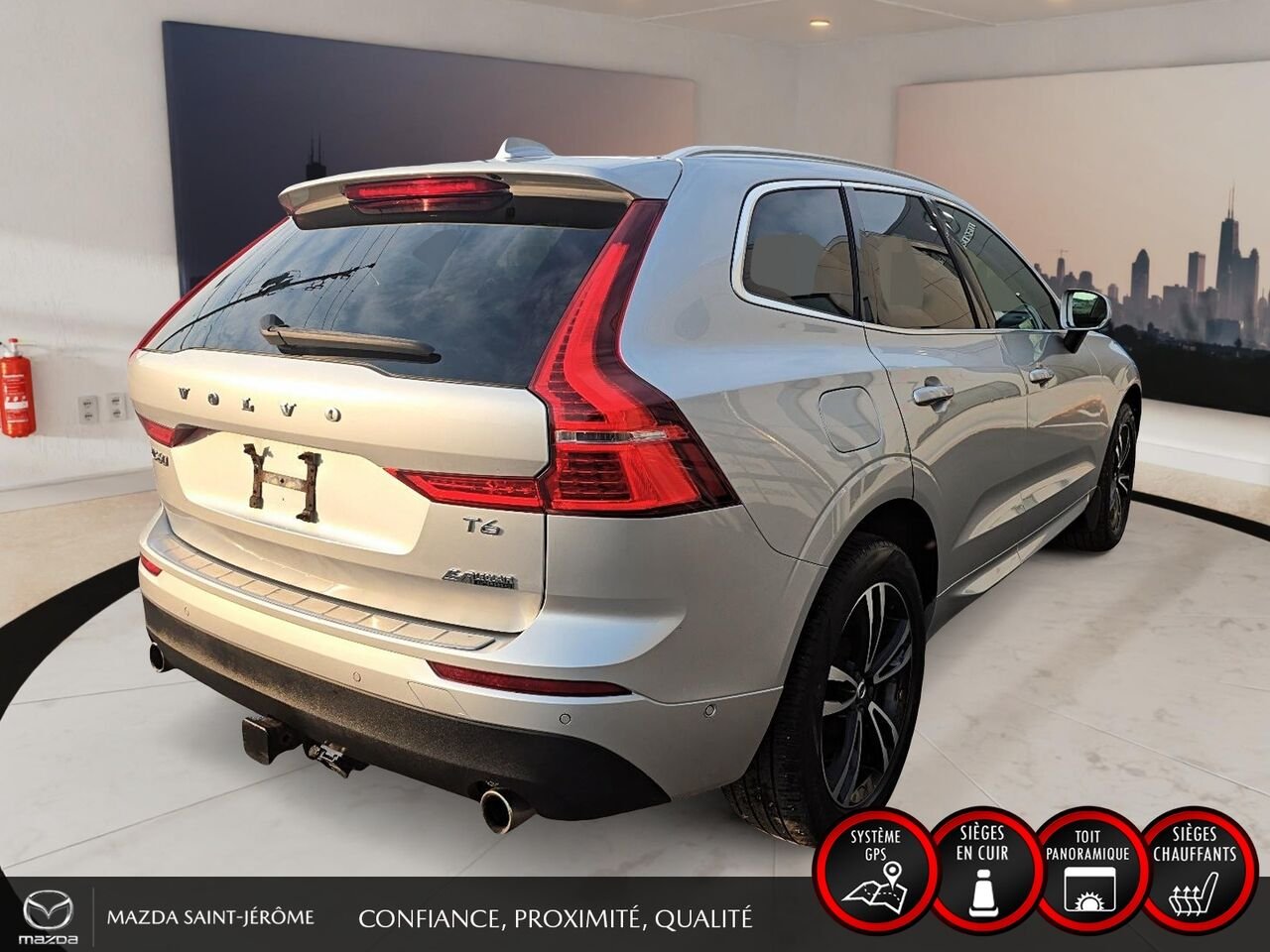 Volvo XC60 T6 Momentum | TOIT OUVRANT | CUIR | AWD | 2019 Gris Saint-Jérôme - photo #5