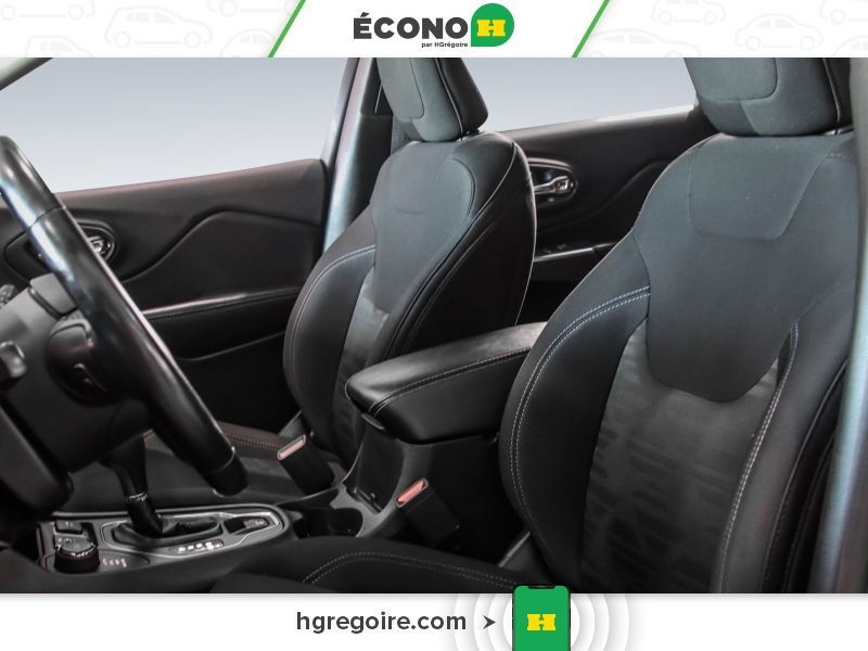 2019 Jeep Cherokee Green Blainville - photo #16