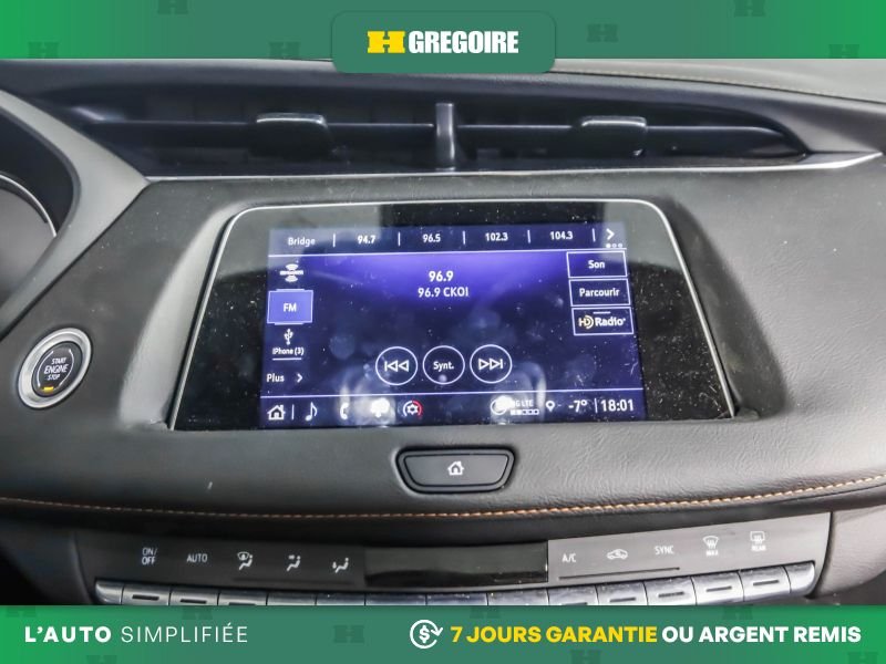 2023 Cadillac XT4 Grey Saint-Eustache - photo #20