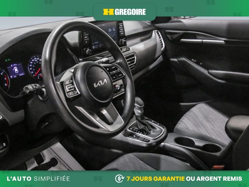 2023 Kia Seltos White Saint-Eustache - photo #11
