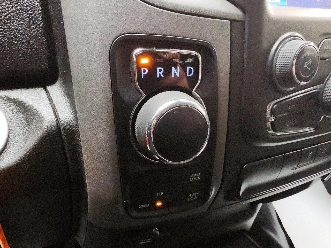 Ram 1500 Classic NIV 1C6RR7ST9PS520748 2023 Baie-Comeau - photo #14