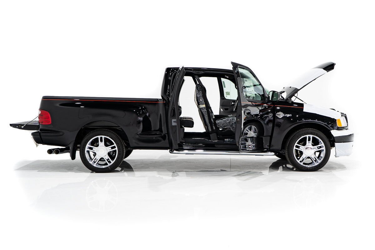 2000 Ford F-150 Harley Davidson Edition In Delivery Packaging Black Montreal - photo #48