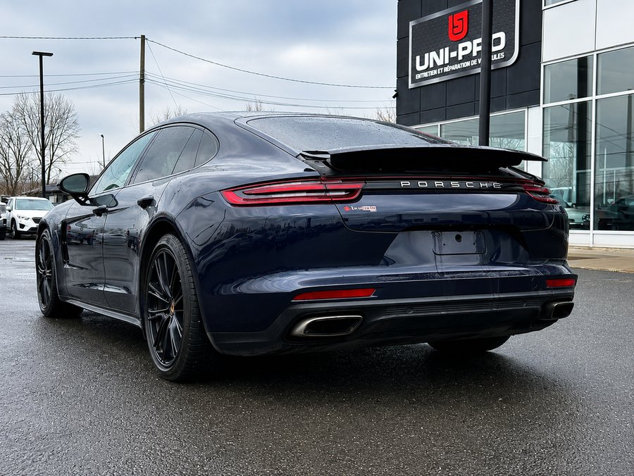 2019 Porsche Panamera 4 Chrono 2019 Blue