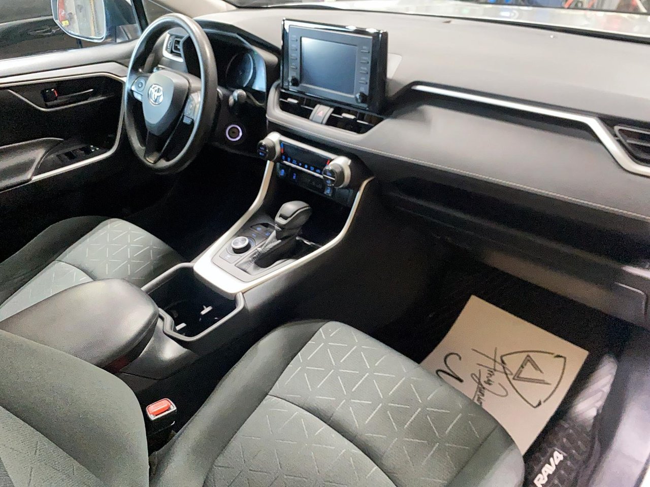 Toyota RAV4 NIV 2T3BWRFV8NW145207 2022 Gris Chicoutimi - photo #15